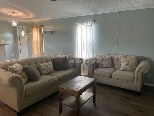 Building Photo - 9840 Redland Rd