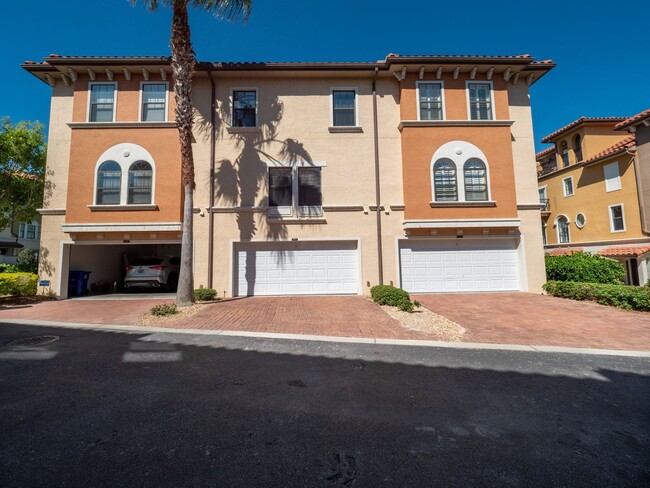 Building Photo - Fountain Parke - 4504 MD