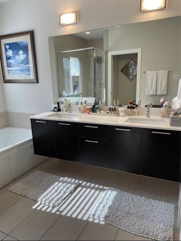 Foto del edificio - 5204 Hershe St