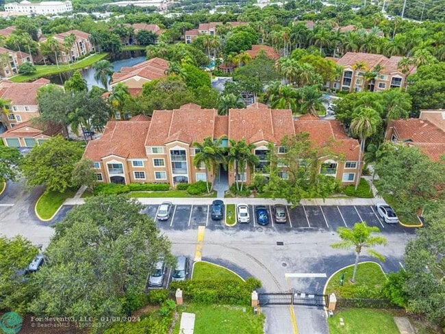 Foto del edificio - 4820 N State Road 7