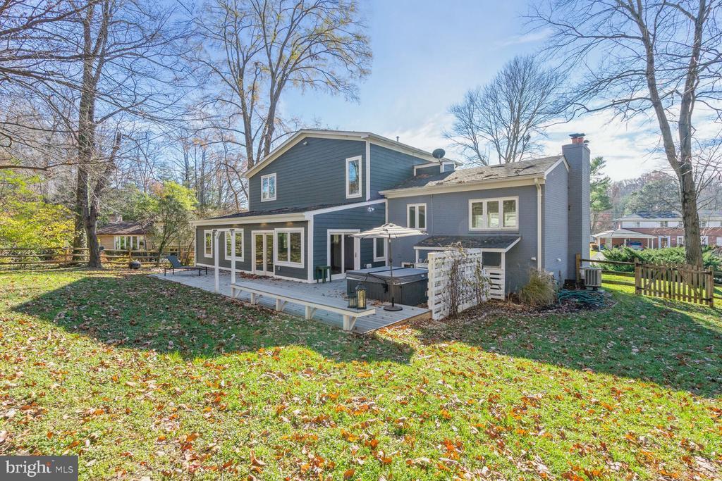Foto principal - 6322 Beachway Dr
