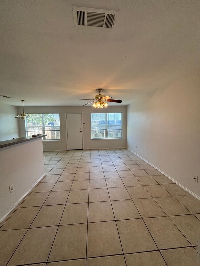 Foto del edificio - 4526-4528 Alamosa St