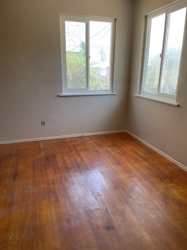 bedroom2 - 1010 E 2nd Ave
