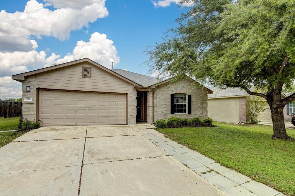 Primary Photo - 971 Goldenrod St