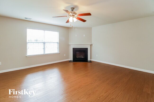 Building Photo - 1754 Waverley Oak Drive