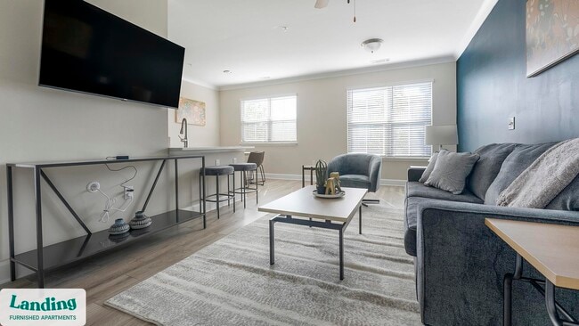 Building Photo - 195 N Creek Dr