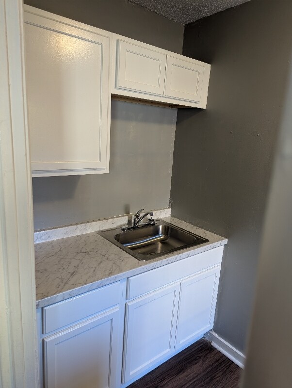 Foto del edificio - 2608 Deadrick Ave
