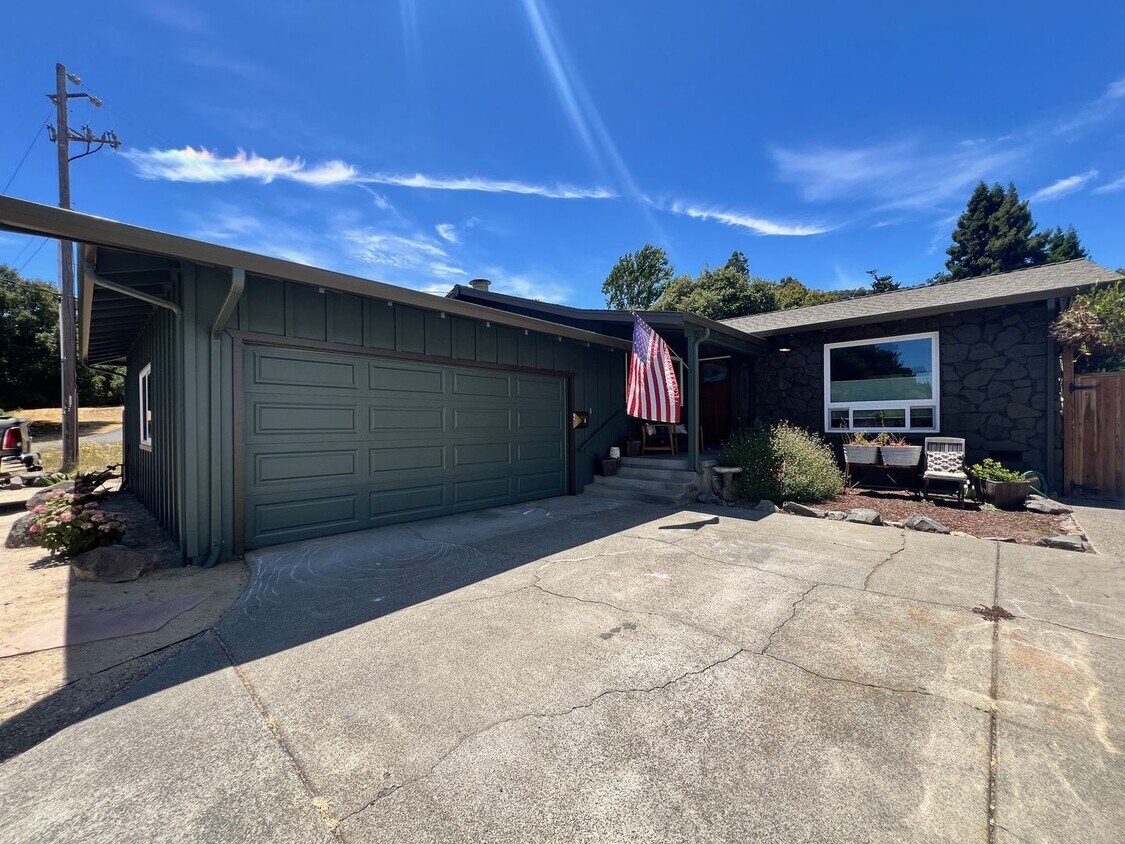 Foto del edificio - COMING SOON - Beautifully Renovated Napa H...