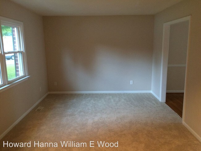Building Photo - 909 Glenfield Ct