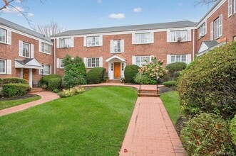 Building Photo - 42 Nathan Hale Dr