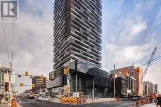 Building Photo - 2104-2108 EGLINTON Ave