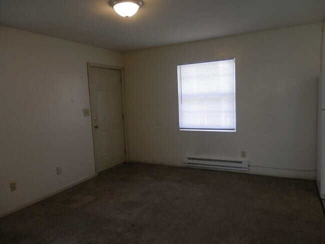 Foto del edificio - 207 Highview Ave