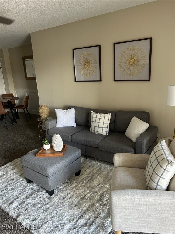 Foto del edificio - 5321 Summerlin Rd