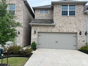 Building Photo - 552 Hutchinson Ln