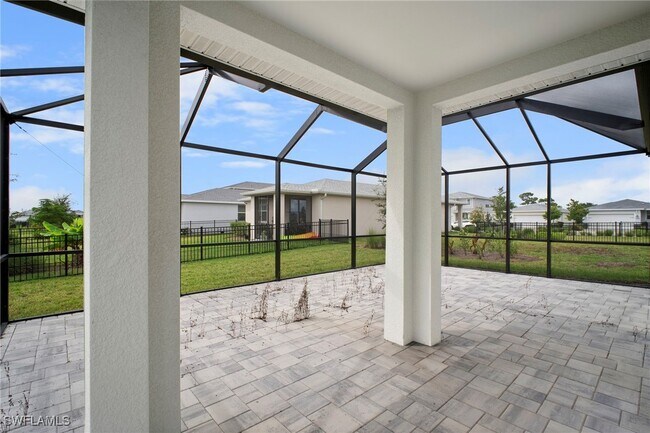 Foto del edificio - 17866 Saddle Rd