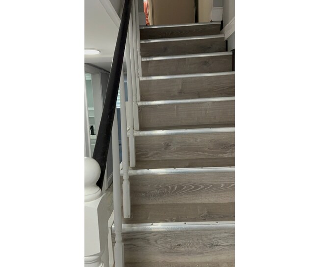 Foto del edificio - 2848 Edgecombe Cir S