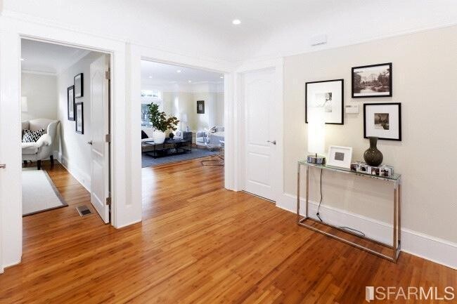 Foto del edificio - 1356 Baker St