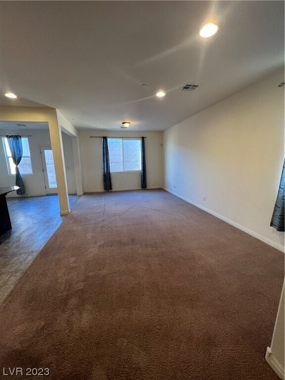 Foto del edificio - 1033 Pebble Lake St