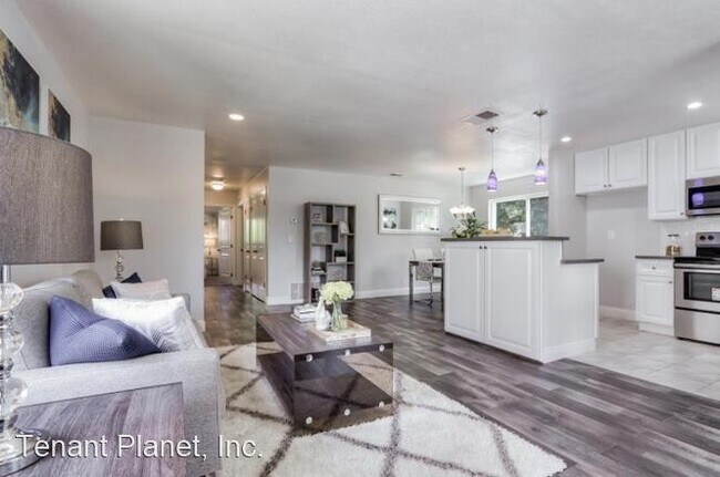 Building Photo - 2 br, 2 bath House - 1398 Lick Ave.