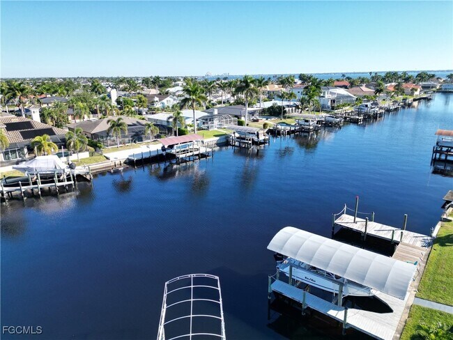 Foto del edificio - 1921 SE 36th St