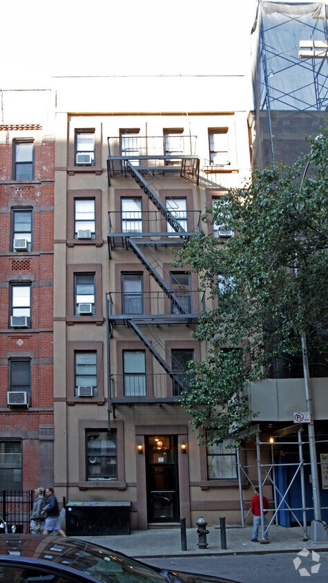 Foto del edificio - 224 E 81st St