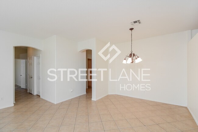 Building Photo - 13804 W Caribbean Ln