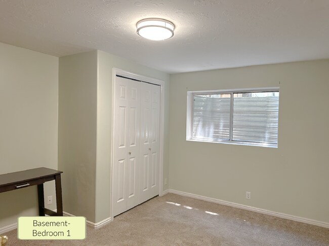 Foto del edificio - 8017 Showcase Ln
