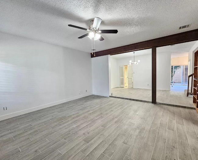 Building Photo - 1603 Saxony Ln