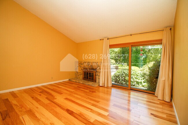Building Photo - 33904 Abercrombie Pl