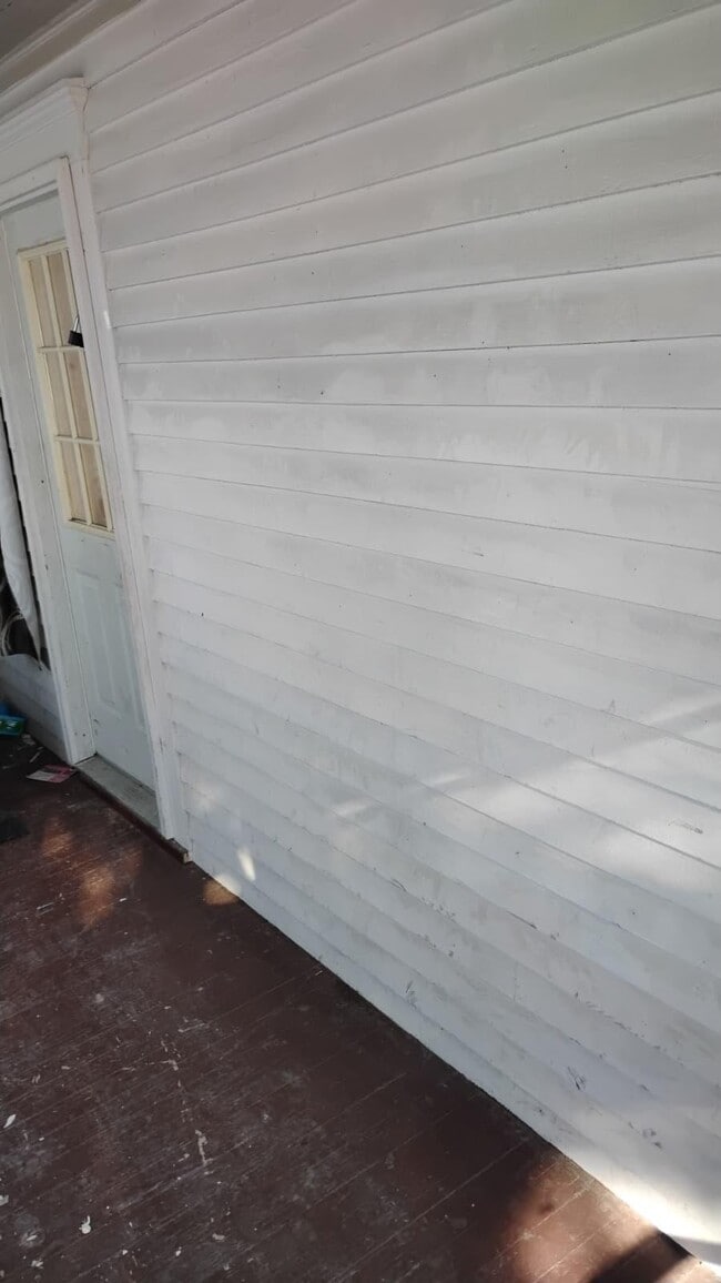 Building Photo - 1626 2nd Ave N