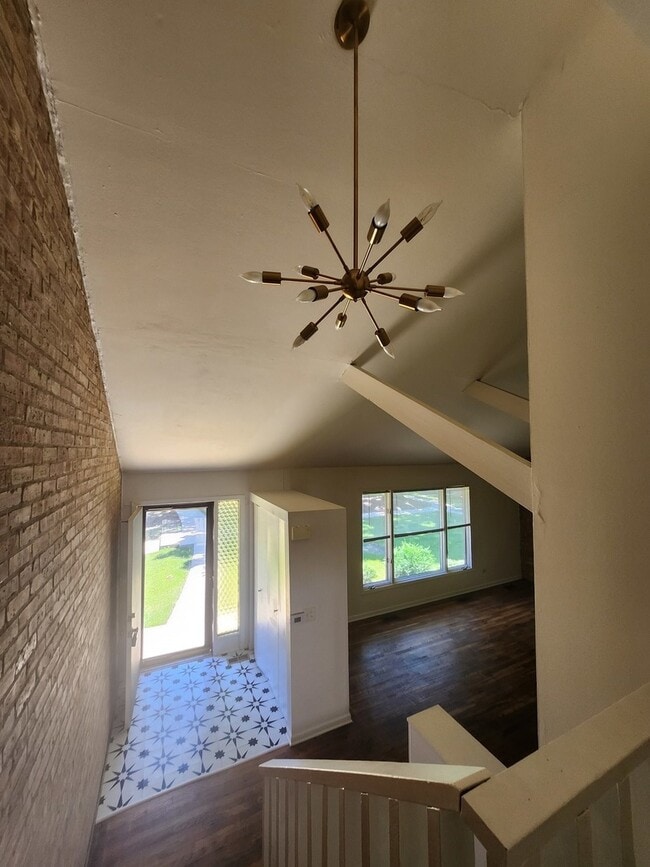Foto del edificio - 710 Concord Ln