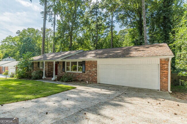 Foto del edificio - 427 Peyton Rd SW