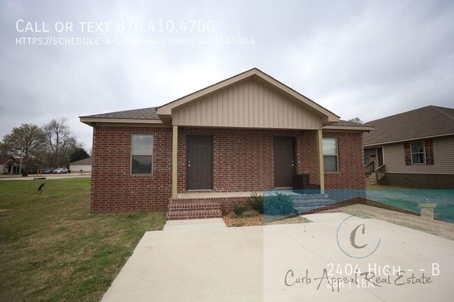 Building Photo - Luxury 2 bed, 1 bath duplex - new construc...