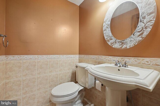 Foto del edificio - 153 Thoreau Dr