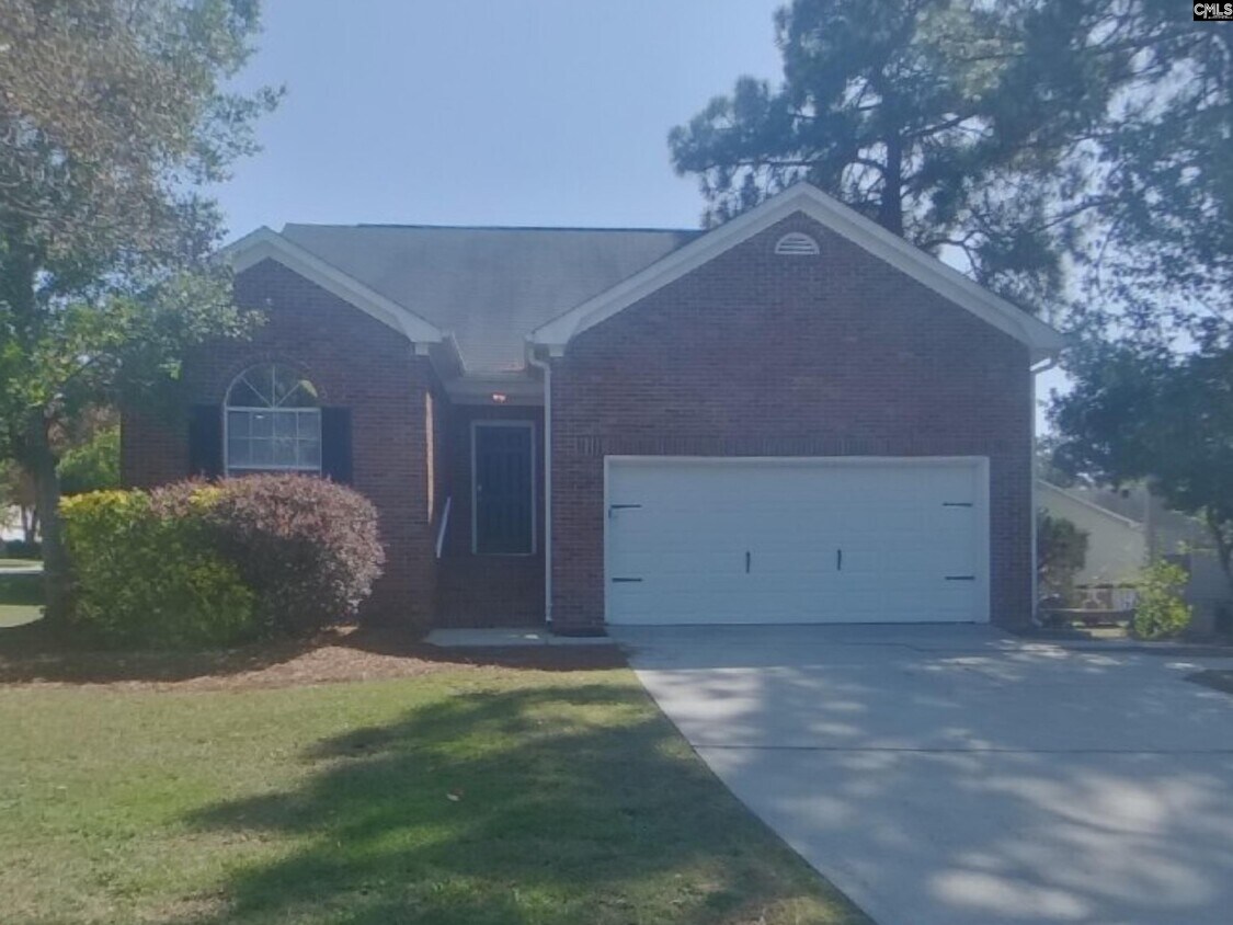 Primary Photo - 101 N Trace Ln