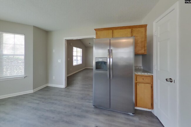 Building Photo - 120 Oakbrook Village Rd