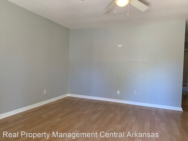 Foto del edificio - 3 br, 1.5 bath House - 102 Heather Dr.