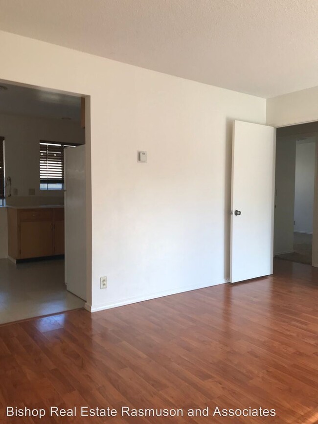 Foto del edificio - 287 E Elm St