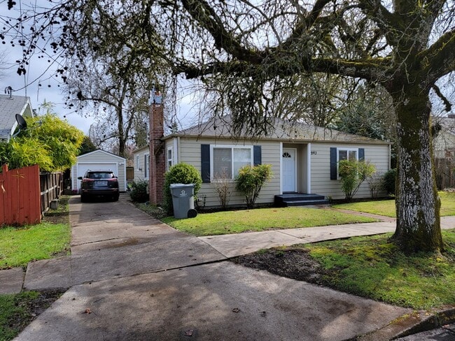 Building Photo - Beautiful 5 Bed, 2 Bath Single-Family House with Large Fenced Backyard Close to OSU!