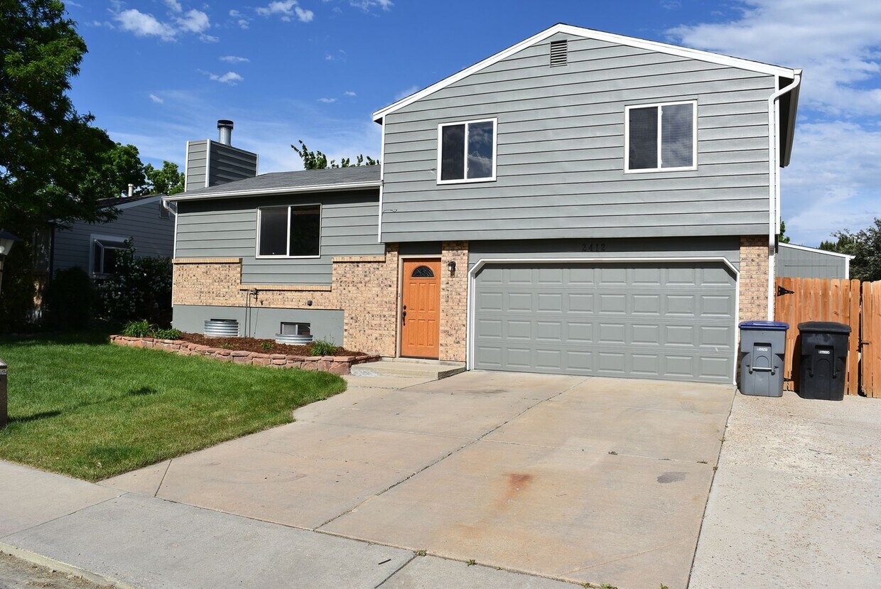 Foto principal - 2412 Sunset Dr