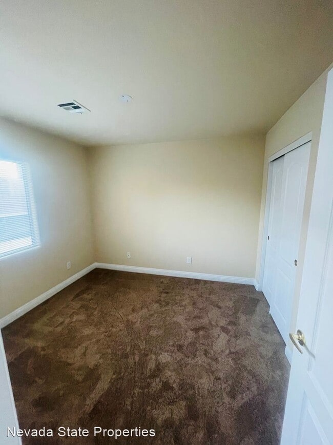 Building Photo - 4 br, 2 bath House - 2260 SMOKEY SKY DR