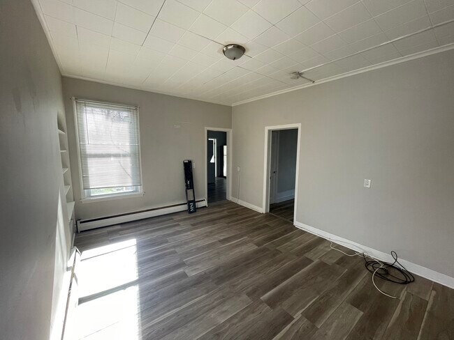 Building Photo - 23 Jewett Ave