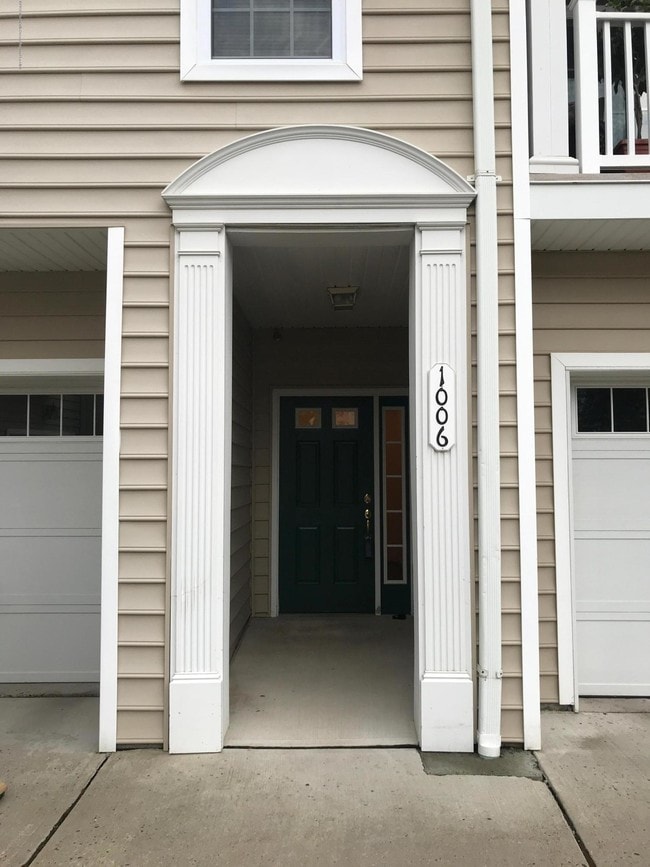 Building Photo - 1006 Abby Rd