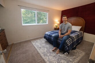 Building Photo - 333 E 300 N