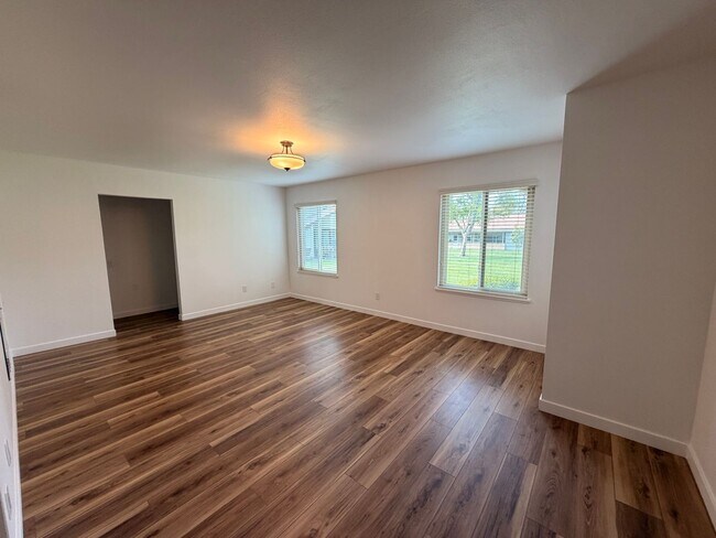 Foto del edificio - Nice Holmby II model home in Leisure Village 55+ Active Community