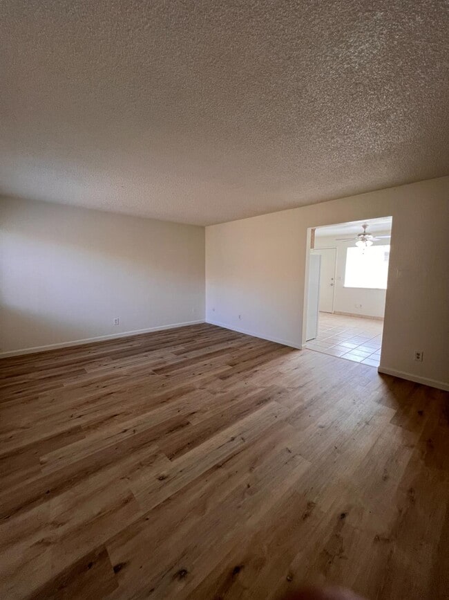 Foto del edificio - 4313 N Emerson Ave