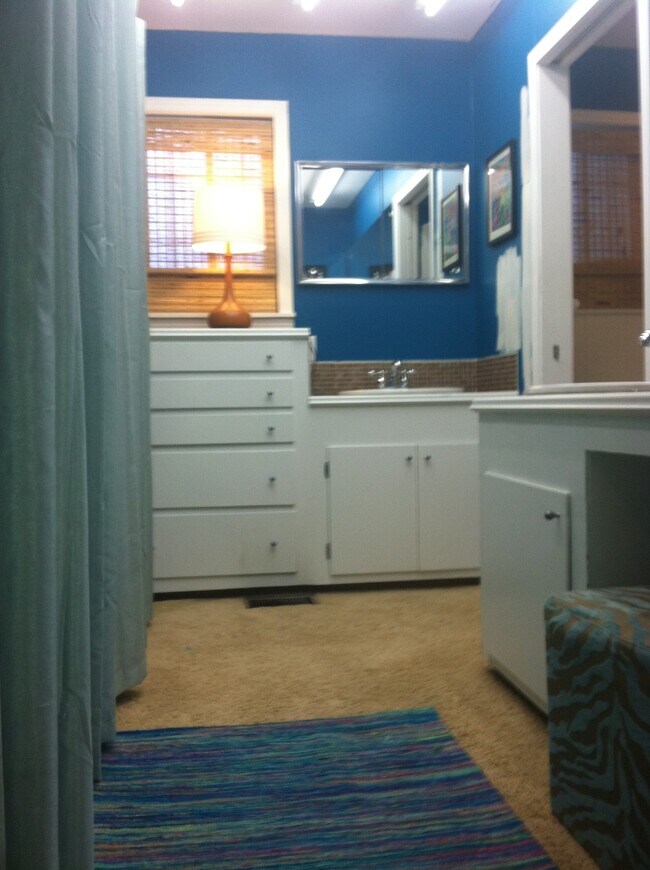 Foto del edificio - 3979 Berkley Dr