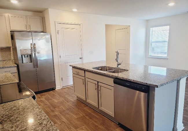 Foto del edificio - 147 Butternut Ct