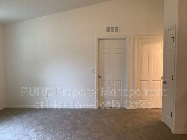 Building Photo - 532 Bahia Cir Dr