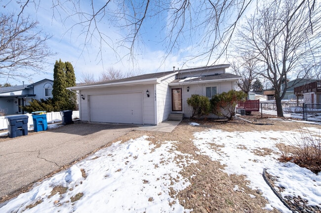 Building Photo - 1383 Sage Ln